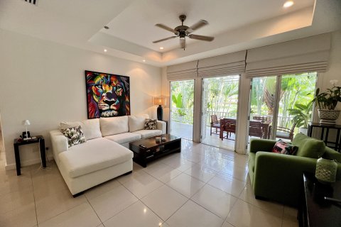 Квартира в Пхукете, Таиланд с 2 спальнями  № 163286 - фото 3