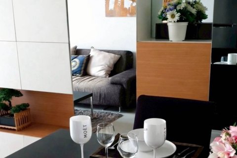 Studio dans le Condo à Ratchathewi, Bangkok, Thaïlande  № 163280 - photo 9