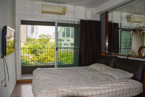 Condo à Khlong Toei, Bangkok, Thaïlande, 2 chambres  № 140610 - photo 7