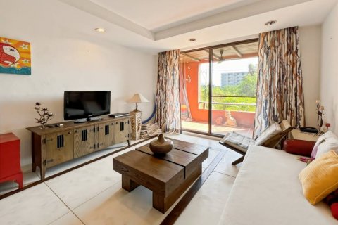 Condo in Hua Hin, Thailand, 2 bedrooms  № 119039 - photo 5