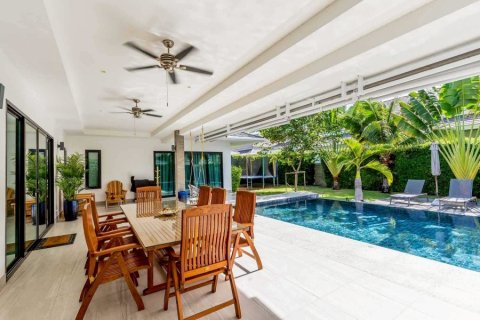 House in Hua Hin, Thailand 3 bedrooms № 175609 - photo 4