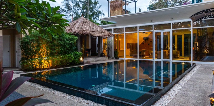 Villa à Pattaya, Thaïlande 4 chambres № 175605