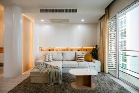 Condo in Bangkok, Thailand, 2 bedrooms  № 147041 - photo 4
