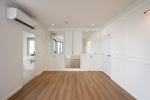 Кондоминиум с 3 спальнями в Бангкоке, Таиланд № 147039 - фото 11