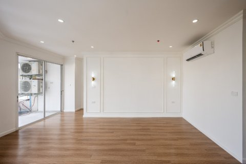 Кондоминиум с 3 спальнями в Бангкоке, Таиланд № 147039 - фото 10