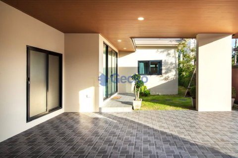 House in Pattaya, Thailand 3 bedrooms № 199591 - photo 25