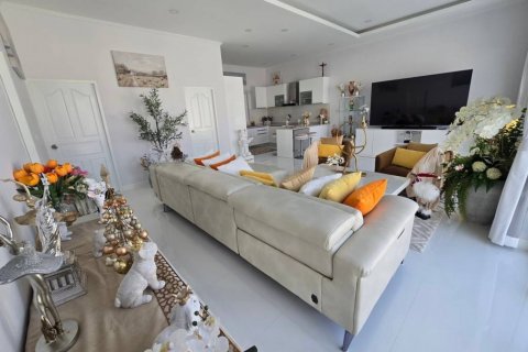 Villa in Cha-am, Thailand 2 bedrooms № 119396 - photo 3