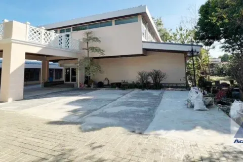 House in Suan Luang, Bangkok, Thailand 4 bedrooms № 216918