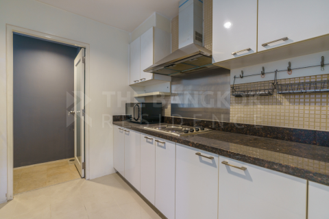 Condo in Bangkok, Thailand, 2 bedrooms  № 184330 - photo 8