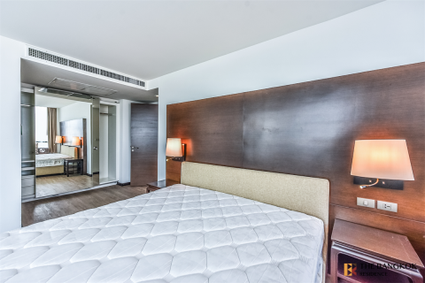 Condo in Bangkok, Thailand, 2 bedrooms № 184331 - photo 8