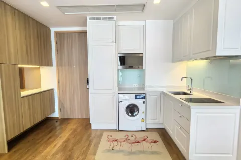 Condo in Watthana, Bangkok, Thailand, 2 bedrooms  № 158031 - photo 12