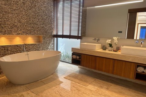 Villa in Phuket, Thailand 3 bedrooms № 158032 - photo 4