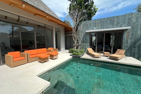 Villa in Phuket, Thailand 3 bedrooms № 158032