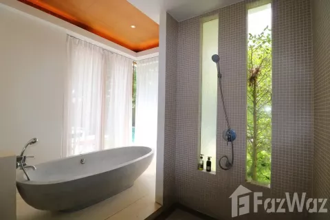 House in Phuket, Thailand 3 bedrooms № 139172 - photo 19