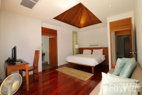 House in Phuket, Thailand 3 bedrooms № 139172 - photo 12