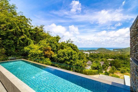 Penthouse in Phuket, Thailand 2 bedrooms № 162121 - photo 2