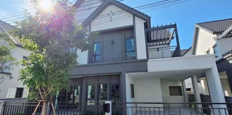 Maison à Bang Kaeo, Thaïlande 4 chambres № 162117