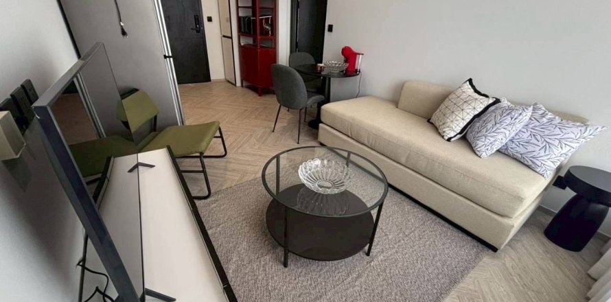 Studio in the Condo in Khlong San, Bangkok, Thailand  № 162119