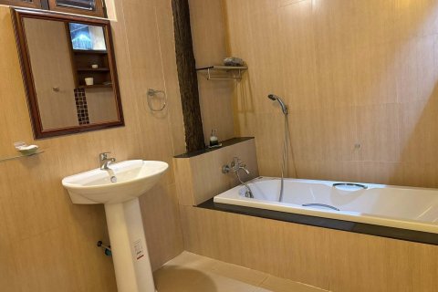 House in Phuket, Thailand 4 bedrooms № 162120 - photo 23