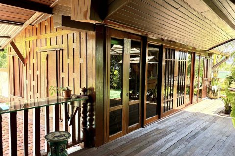 House in Phuket, Thailand 4 bedrooms № 162120 - photo 13