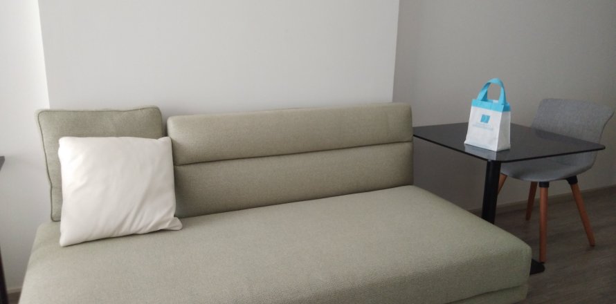 Studio in the Condo in Huai Khwang, Bangkok, Thailand  № 173810