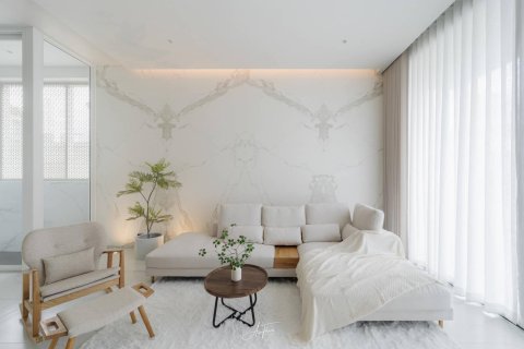 House in Bangkok, Thailand 3 bedrooms № 180697 - photo 3