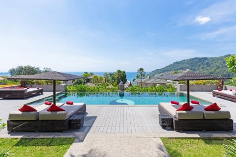 House in Phuket, Thailand 8 bedrooms № 180700 - photo 2