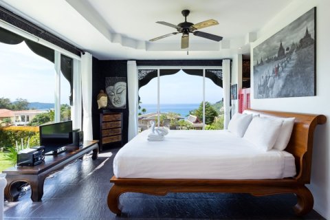 House in Phuket, Thailand 8 bedrooms № 180700 - photo 19