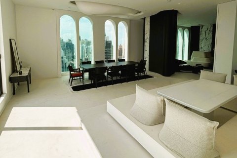 Penthouse in Bangkok, Thailand 4 bedrooms № 180699 - photo 7