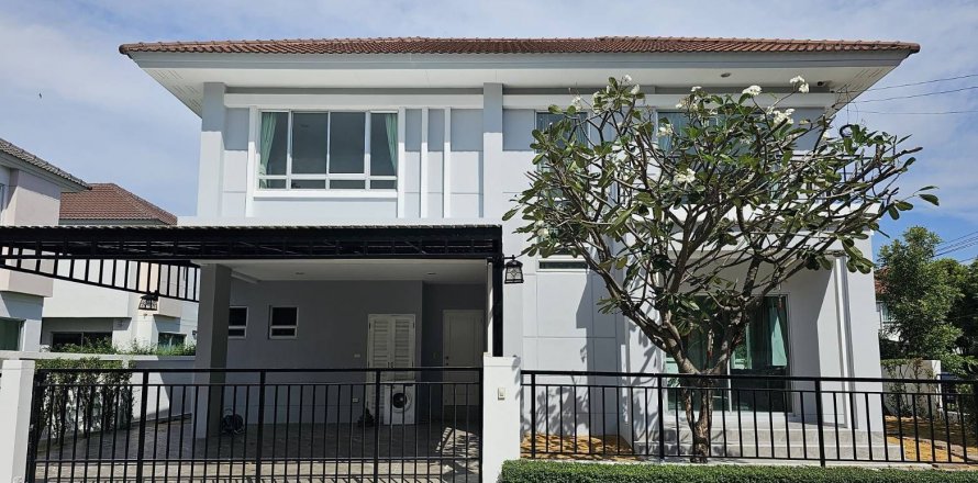 Дом в Кханнаяу, Бангкок, Таиланд с 3 спальнями  № 141310