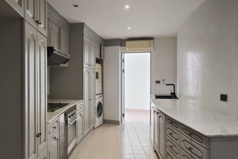 Condo à Khlong San, Bangkok, Thaïlande, 3 chambres  № 141311 - photo 5