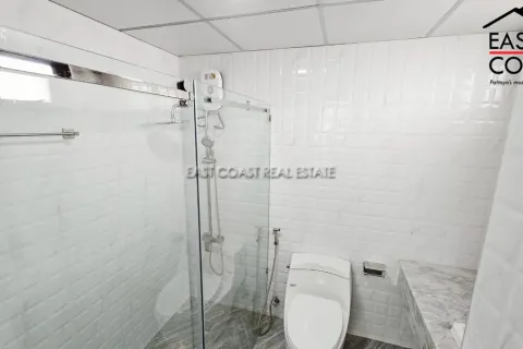 Condominio de 3 dormitorios en Jomtien Beach, Pattaya, Tailandia № 213064 - foto 21