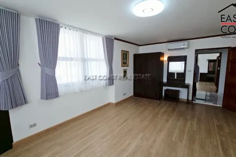 Condominio de 3 dormitorios en Jomtien Beach, Pattaya, Tailandia № 213064 - foto 16