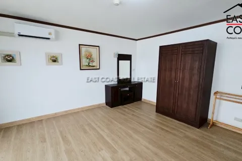 Condominio de 3 dormitorios en Jomtien Beach, Pattaya, Tailandia № 213064 - foto 14