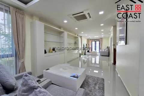 Casa de 3 dormitorios en Pattaya, Tailandia № 213060 - foto 14