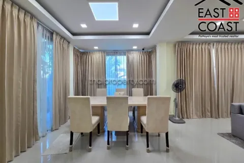 Casa de 3 dormitorios en Pattaya, Tailandia № 213060 - foto 17