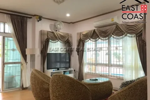 Casa de 6 dormitorios en Jomtien Beach, Pattaya, Tailandia № 213065 - foto 5