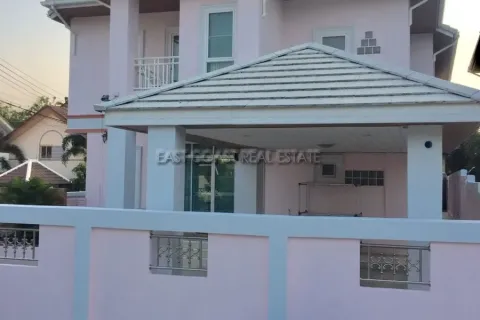 Casa de 6 dormitorios en Jomtien Beach, Pattaya, Tailandia № 213065 - foto 2
