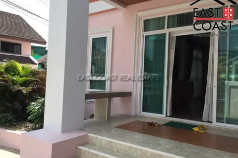 Casa de 6 dormitorios en Jomtien Beach, Pattaya, Tailandia № 213065 - foto 3
