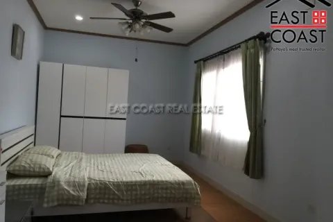 Casa de 6 dormitorios en Jomtien Beach, Pattaya, Tailandia № 213065 - foto 14