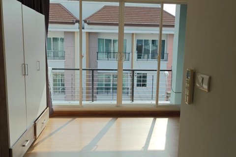 Townhouse in Lat Phrao, Bangkok, Thailand 3 bedrooms № 163601 - photo 12