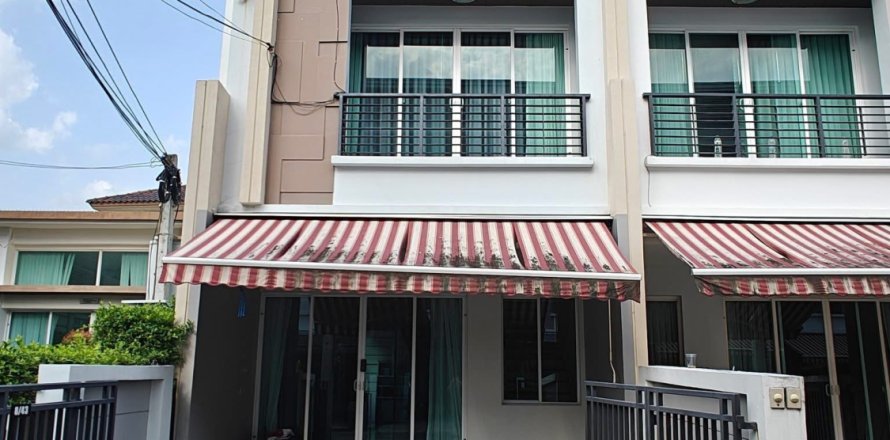 Townhouse in Lat Phrao, Bangkok, Thailand 3 bedrooms № 163601