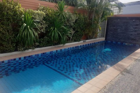 House in Hua Hin, Thailand 3 bedrooms № 163599 - photo 7