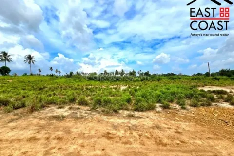 Terreno en Pattaya, Tailandia № 213355 - foto 16