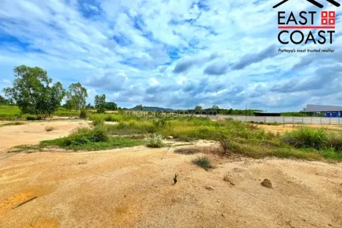 Terreno en Pattaya, Tailandia № 213355 - foto 4