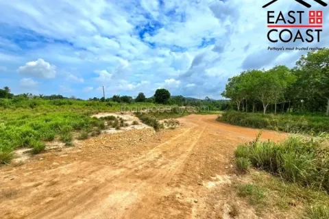Terreno en Pattaya, Tailandia № 213355 - foto 17