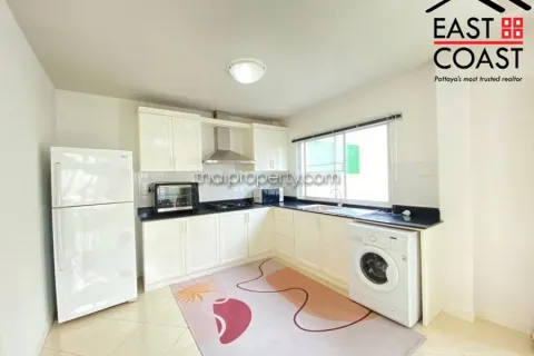 Casa de 3 dormitorios en Pattaya, Tailandia № 213360 - foto 12