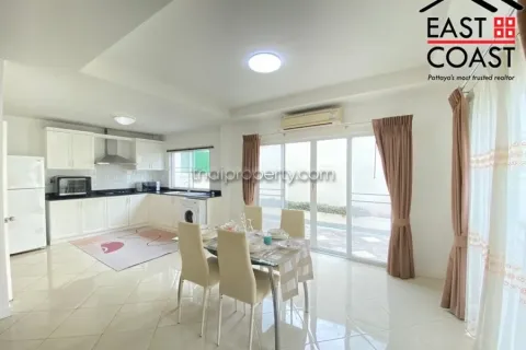 Casa de 3 dormitorios en Pattaya, Tailandia № 213360 - foto 10