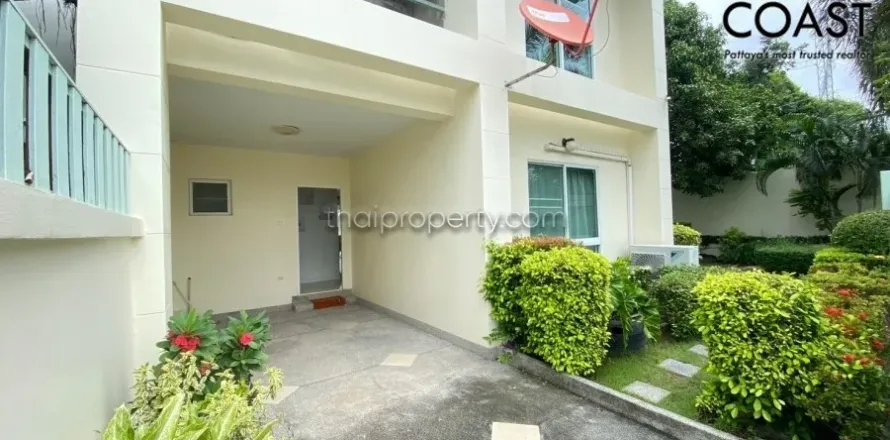 Casa de 3 dormitorios en Pattaya, Tailandia № 213360
