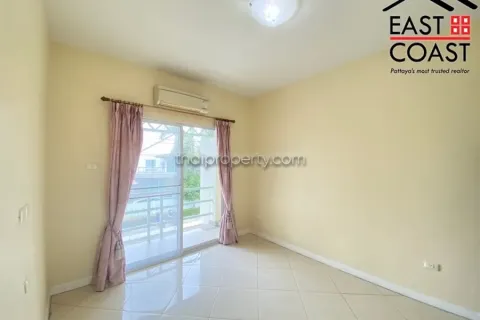 Casa de 3 dormitorios en Pattaya, Tailandia № 213360 - foto 14